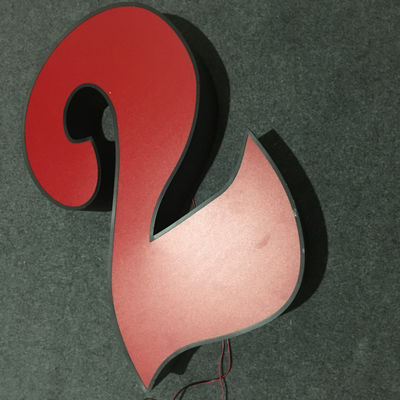 La forma della scatola leggera che annuncia la stampa UV 3D del segno della lettera di Manica ha illuminato l'UL