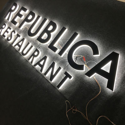 Pubblicità anteriore illuminata acrilica del deposito del segno di alfabeto di plastica del ODM dell'OEM