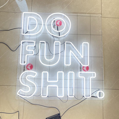 I tubi di vetro hanno condotto il neon al neon flessibile della striscia accendono il CE del segno