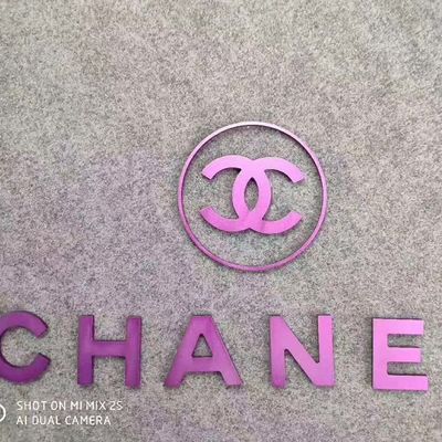 Il segno di alluminio su ordinazione del metallo di pubblicità 3d segna l'anti ruggine con lettere