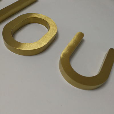 Il segno della lettera del metallo del deposito dei cosmetici del ODM dell'OEM ha fabbricato all'aperto