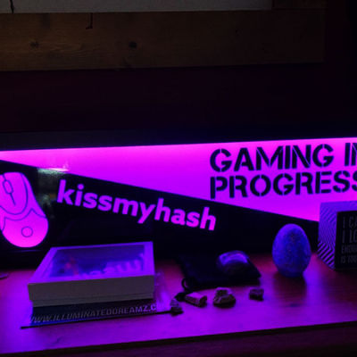 Il PMS principale di Front Open Light Box Signage colora il logo acrilico illuminato 3D