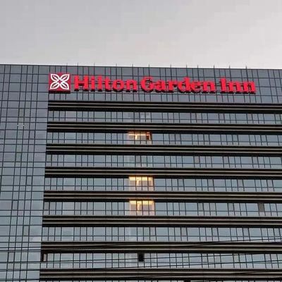 UV di costruzione acrilico del segno di 3-5mm stampato ha fabbricato le lettere di acciaio inossidabile