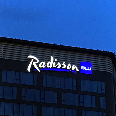 Il segno durevole attraente della lettera 3d ha condotto il bordo acrilico del ristorante di Manica 3mm