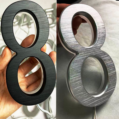 Il nero retroilluminato acrilico del segno della lettera di pubblicità 3D ha dipinto lo spessore di 12cm