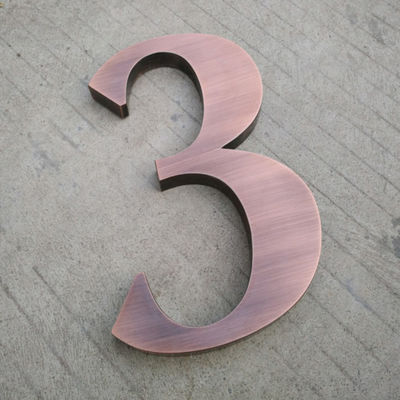 Segno della lettera 3D di acciaio inossidabile dell'oro con i numeri eccellenti delle lettere del metallo di rivestimenti