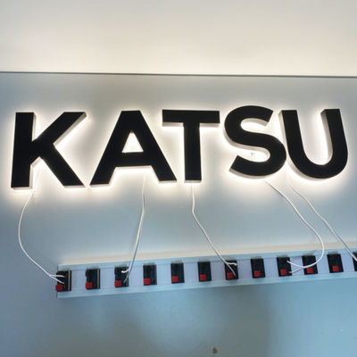 3D acciaio inossidabile retroilluminato ricoprente nero Logo Signs del contrassegno HIGHSPAN