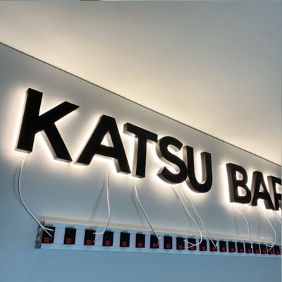 3D acciaio inossidabile retroilluminato ricoprente nero Logo Signs del contrassegno HIGHSPAN