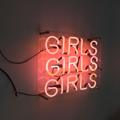 Il rosa ha personalizzato la decorazione leggera al neon della casa delle ragazze 7.5kv delle ragazze delle ragazze delle lettere