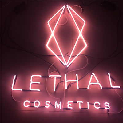 Il deposito Logo Custom Neon Sign Glass dei cosmetici ha fatto le lettere di Manica al neon rosa