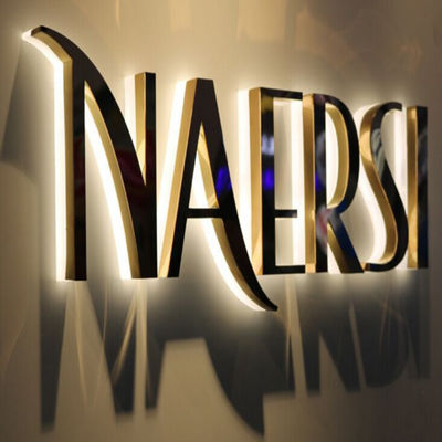 L'affare Logo Signage Stainless Steel Lighted dello specchio dell'oro immagazzina i segni anteriori