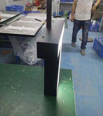 La lettera acrilica del metallo del supporto 3D del soffitto firma la pittura nera per la parete